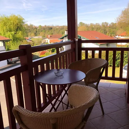 Ursula Cambo-les-Bains