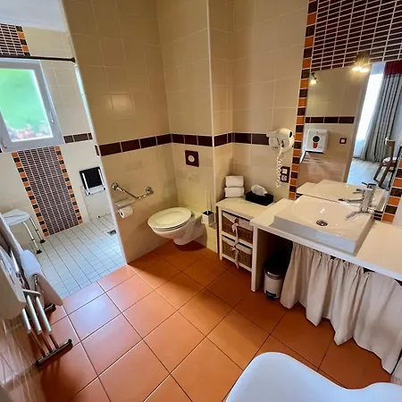 Ursula Hotel 3*