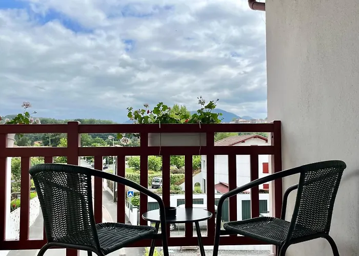 Ursula Cambo-les-Bains